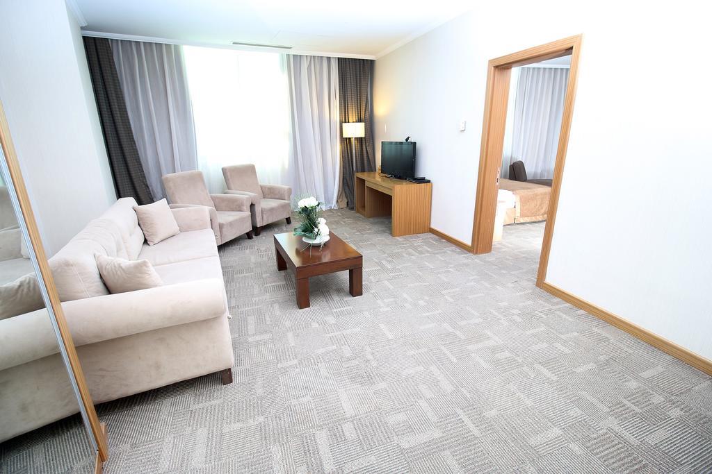 Boss Hotel Sincan Εξωτερικό φωτογραφία